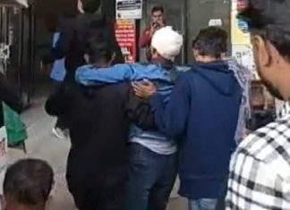 डोक्यात गोळी झाडली! बांगलादेशात विद्यार्थी नेत्यावर जीवघेणा हल्ला