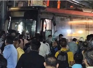 Mumbai Accident : भांडूपमध्ये बेस्ट बसचा भीषण अपघात; 13 प्रवाशांना चिरडलं, 4 जणांचा मृत्यू
